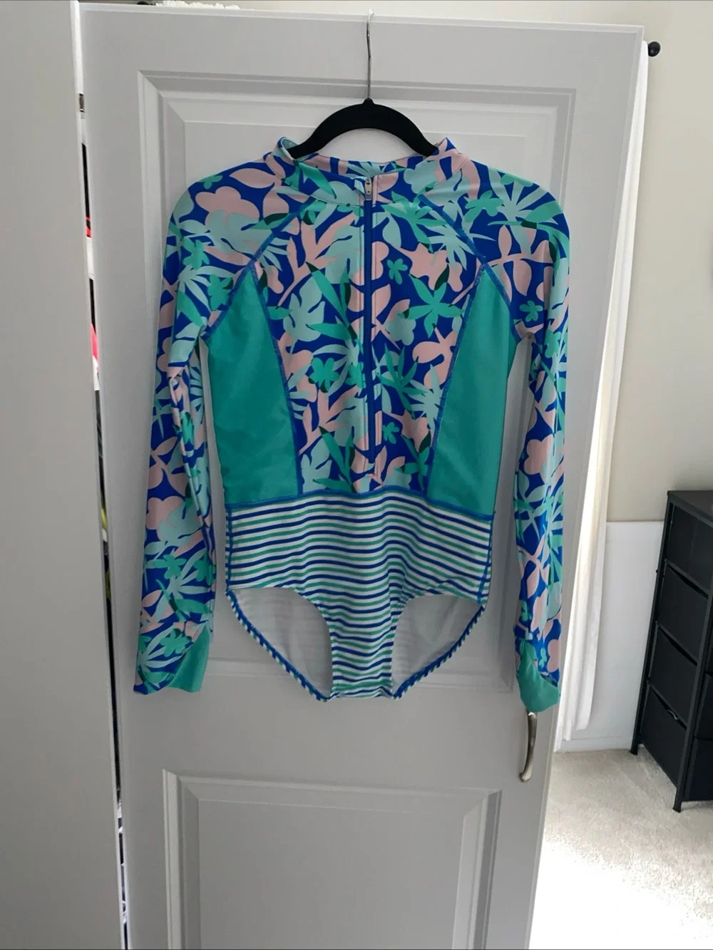 Coolibar Long Sleeve‎ Rash Guard One Piece Swimsuit YOUTH Girls XL